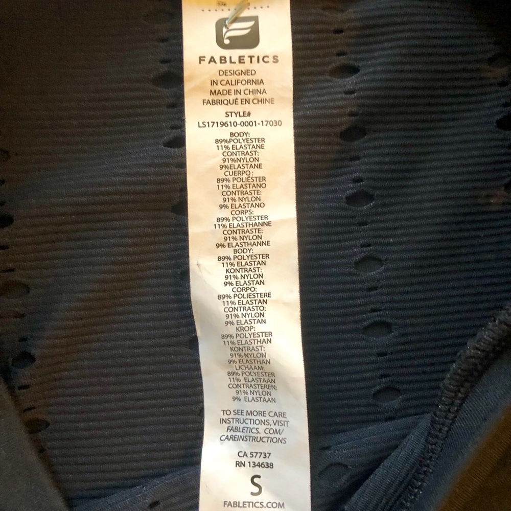 {Fabletics} Shelby LS - Picture 7 of 8